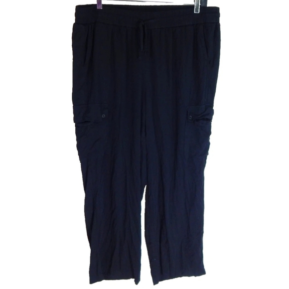 Torrid Wide Leg Cargo Pants - Picture 2 of 4